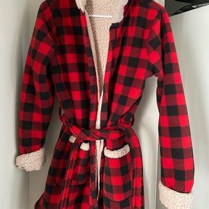 Cozy checker pattern robe 👘